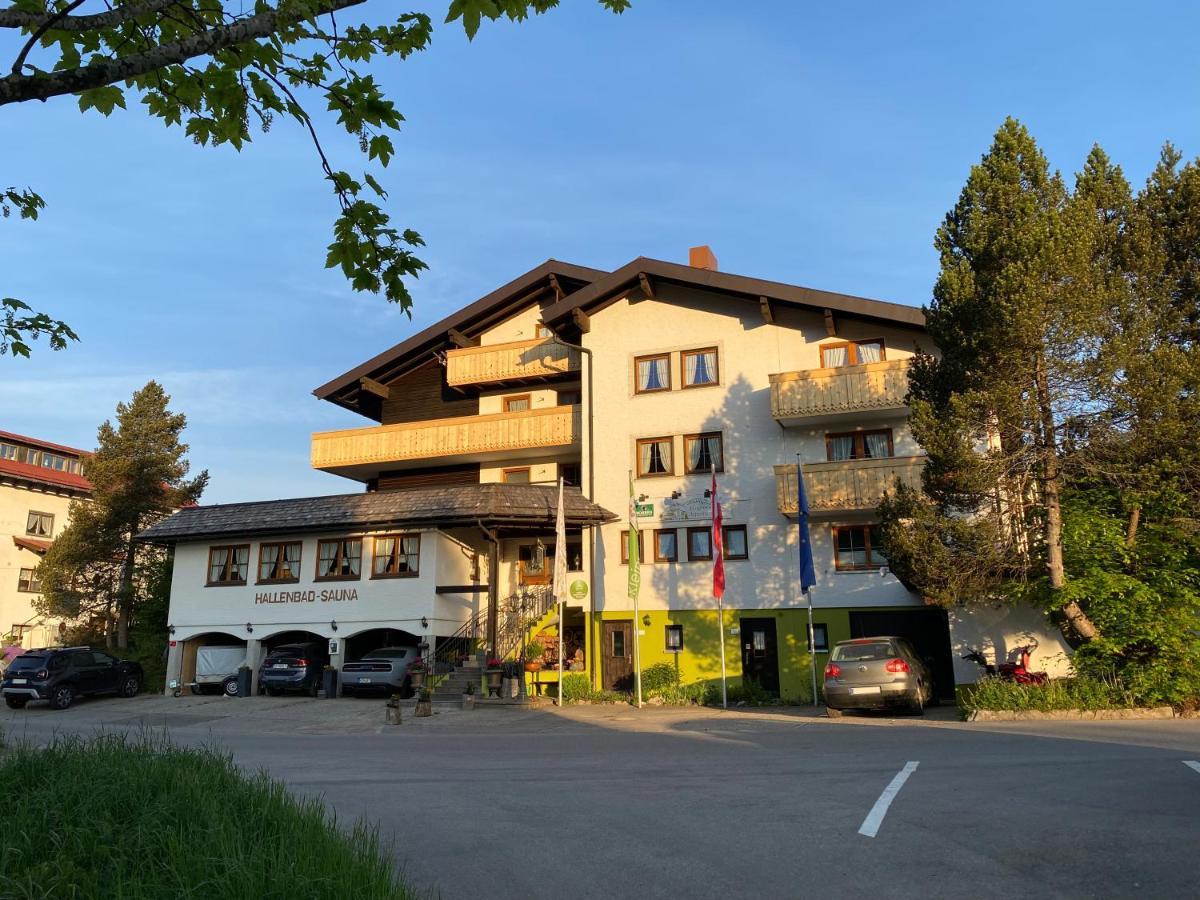 Hotel Alpensonne Riezlern Bagian luar foto