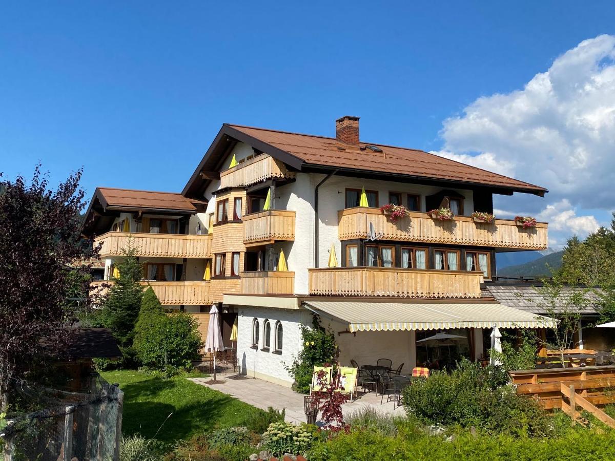 Hotel Alpensonne Riezlern Bagian luar foto