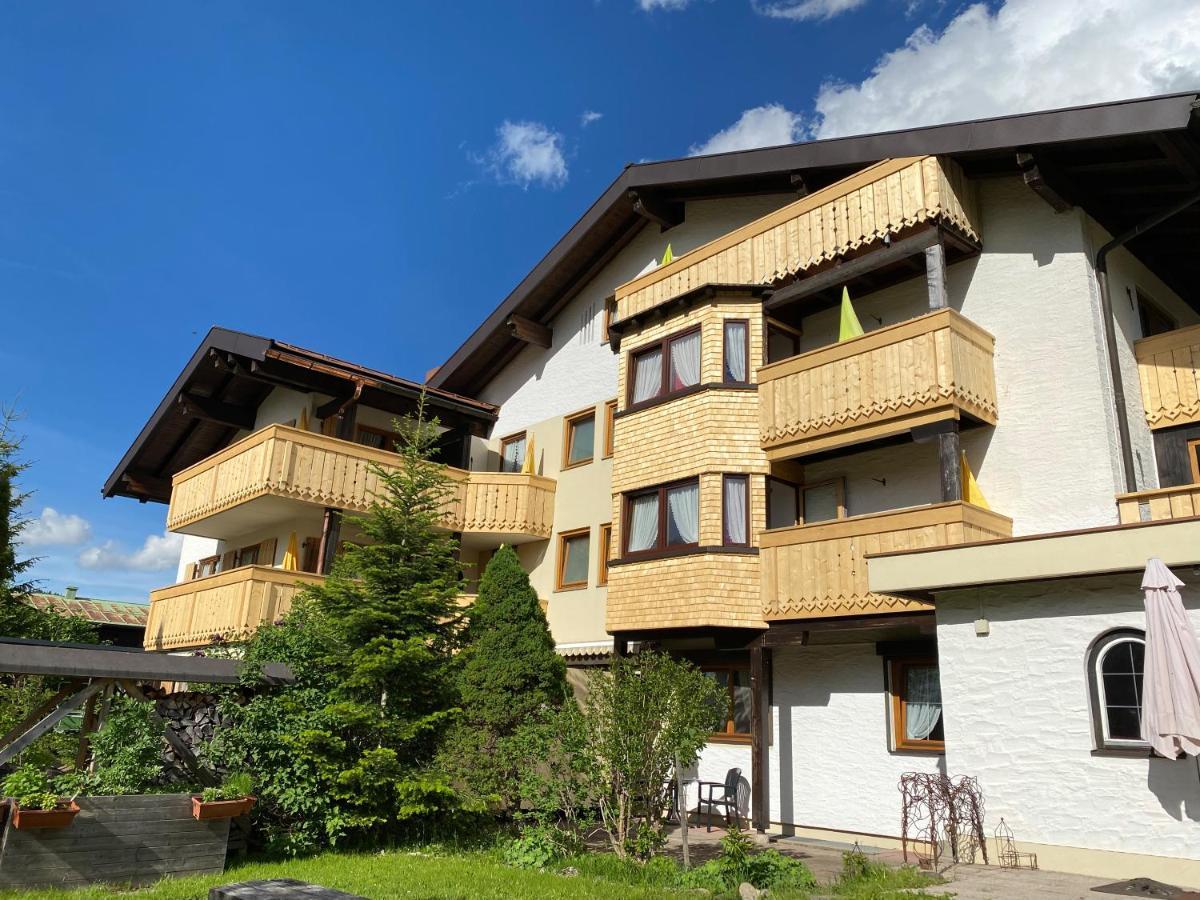 Hotel Alpensonne Riezlern Bagian luar foto