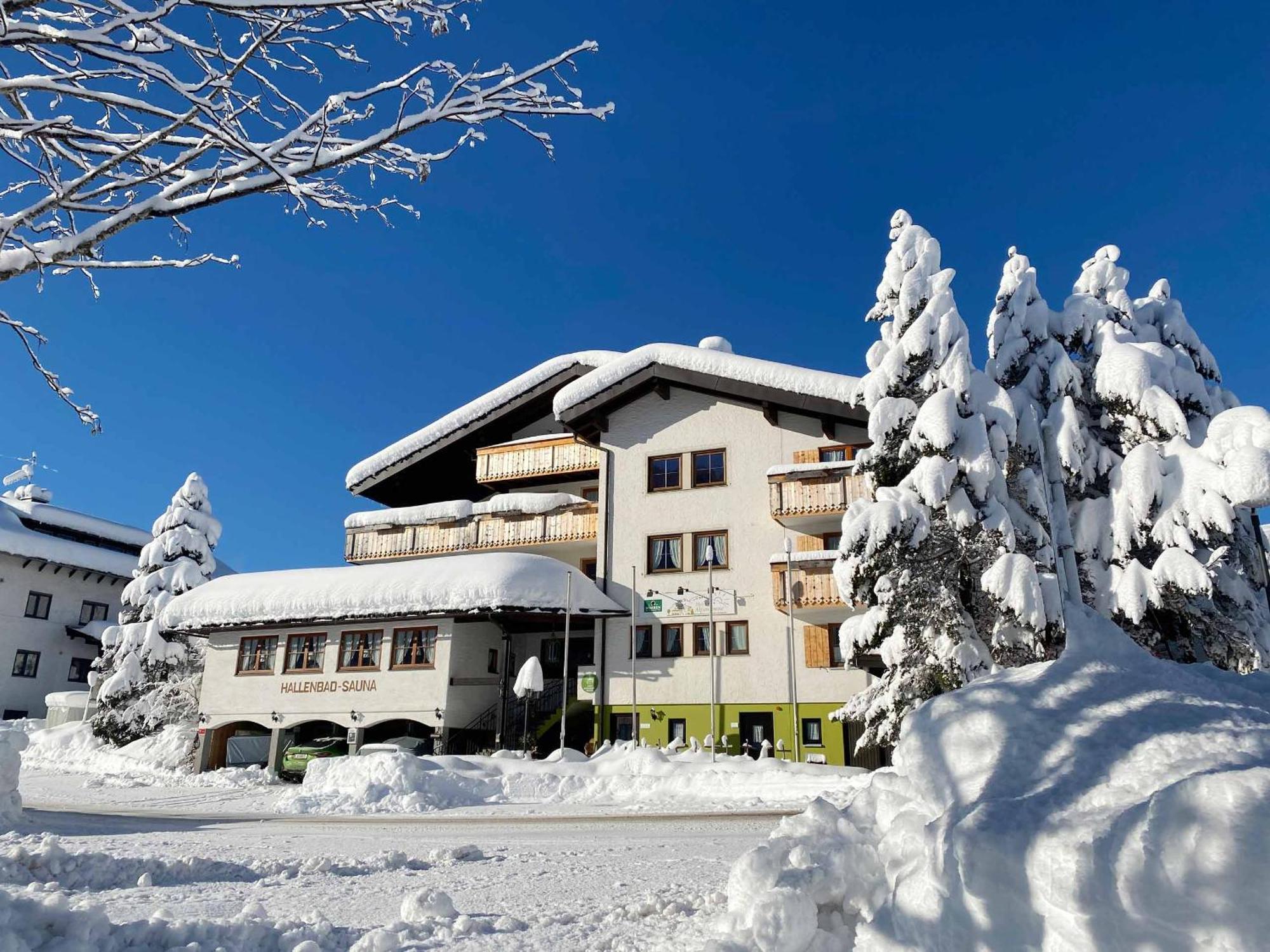 Hotel Alpensonne Riezlern Bagian luar foto