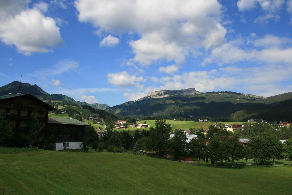 Hotel Alpensonne Riezlern Bagian luar foto